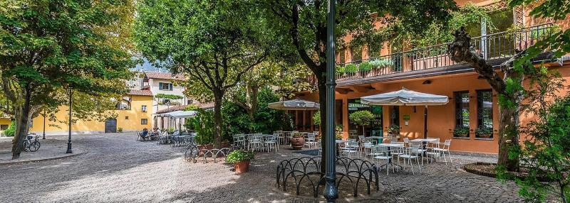 Hotel Don Abbondio Lecco Exterior photo